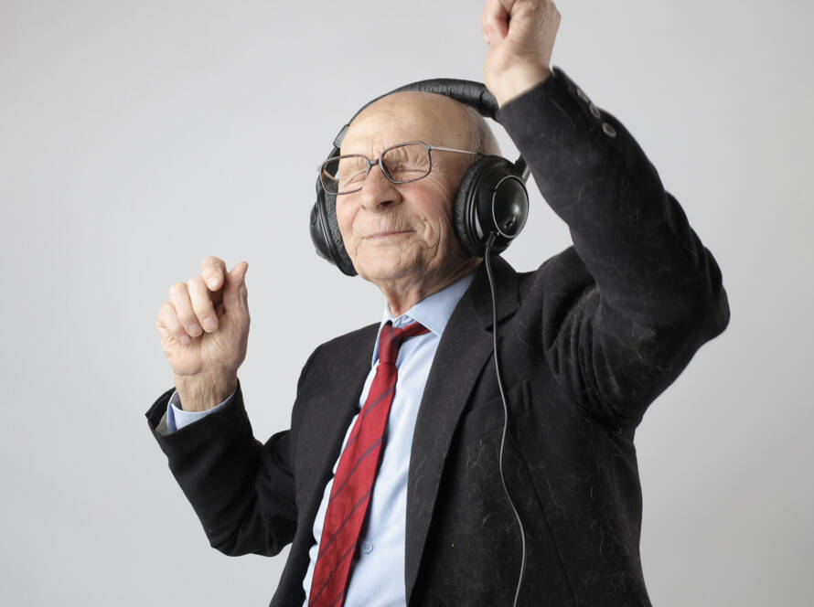 elderly-man-with-headphones